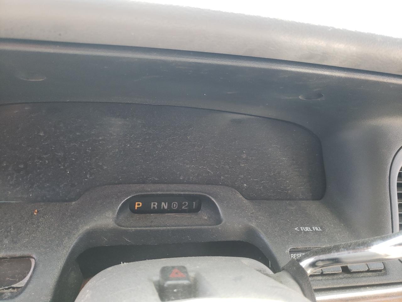 Photo 8 from auction – 1997 FORD CROWN VICT with VIN 2FALP74W5VX147378