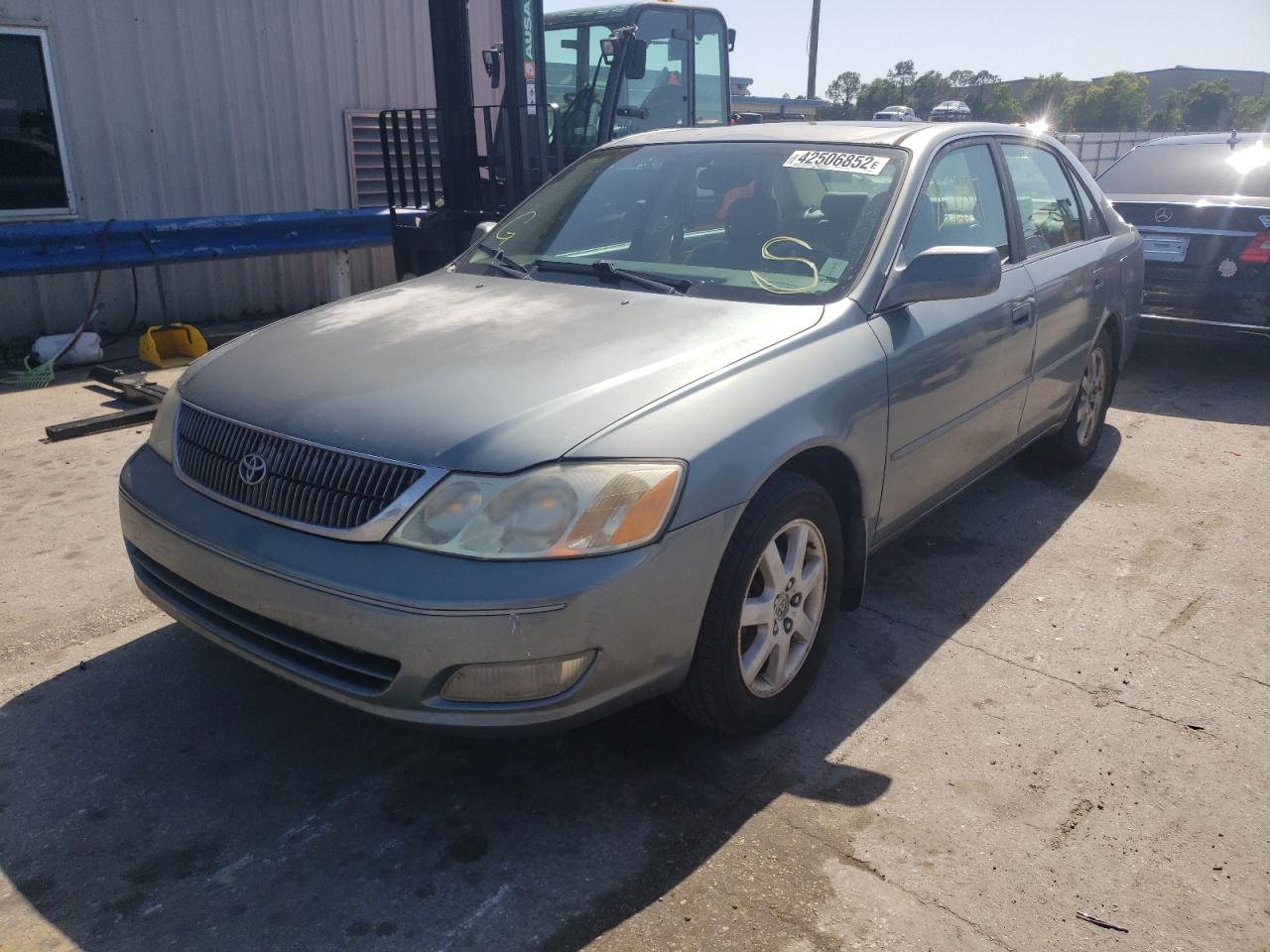 Photo 2 from auction – 2001 TOYOTA AVALON XL with VIN 4T1BF28B21U185389