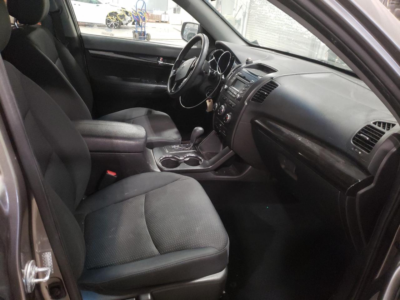 Photo 5 from auction – 2011 KIA SORENTO BA with VIN 5XYKTDA27BG085147