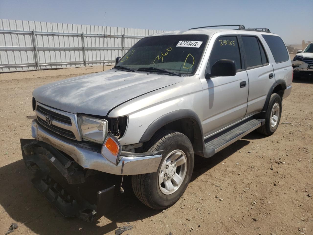Photo 2 from auction – 2000 TOYOTA 4RUNNER with VIN JT3GM84R2Y0064079