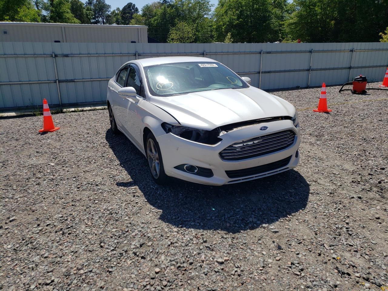 FORD FUSION SE 2013 with VIN 3FA6P0HR4DR232900 - Photo from auction