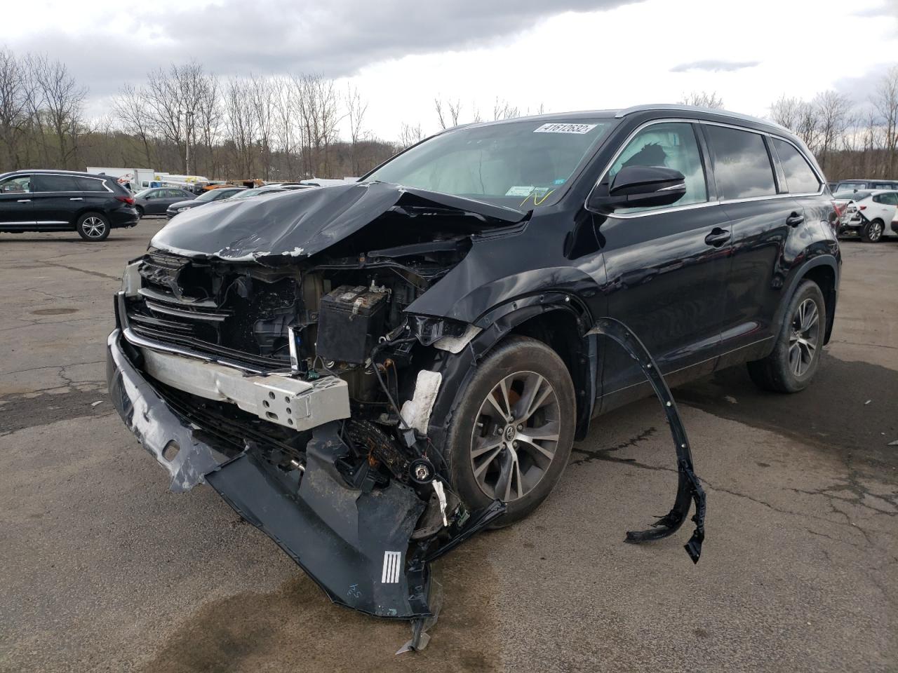 Photo 2 from auction – 2016 TOYOTA HIGHLANDER with VIN 5TDJKRFH3GS289429