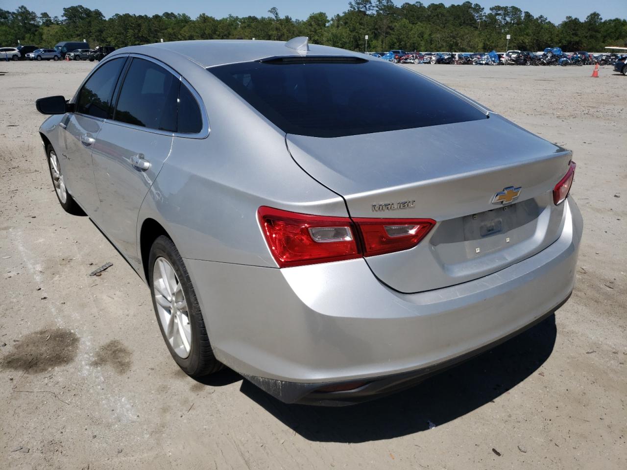 Photo 3 from auction – 2018 CHEVROLET MALIBU LT with VIN 1G1ZD5ST4JF157330