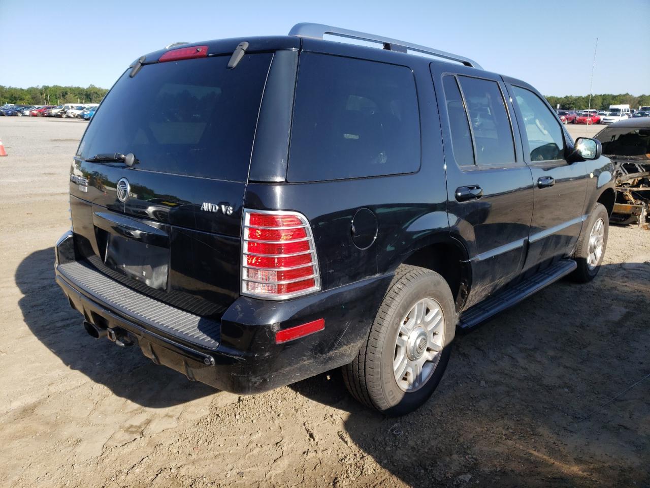 Photo 4 from auction – 2004 MERCURY MOUNTAINEE with VIN 4M2DU86W14ZJ25584
