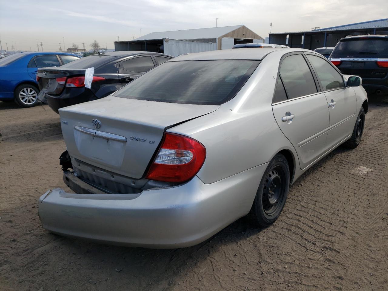 Photo 4 from auction – 2004 TOYOTA CAMRY LE with VIN 4T1BE32K44U915227