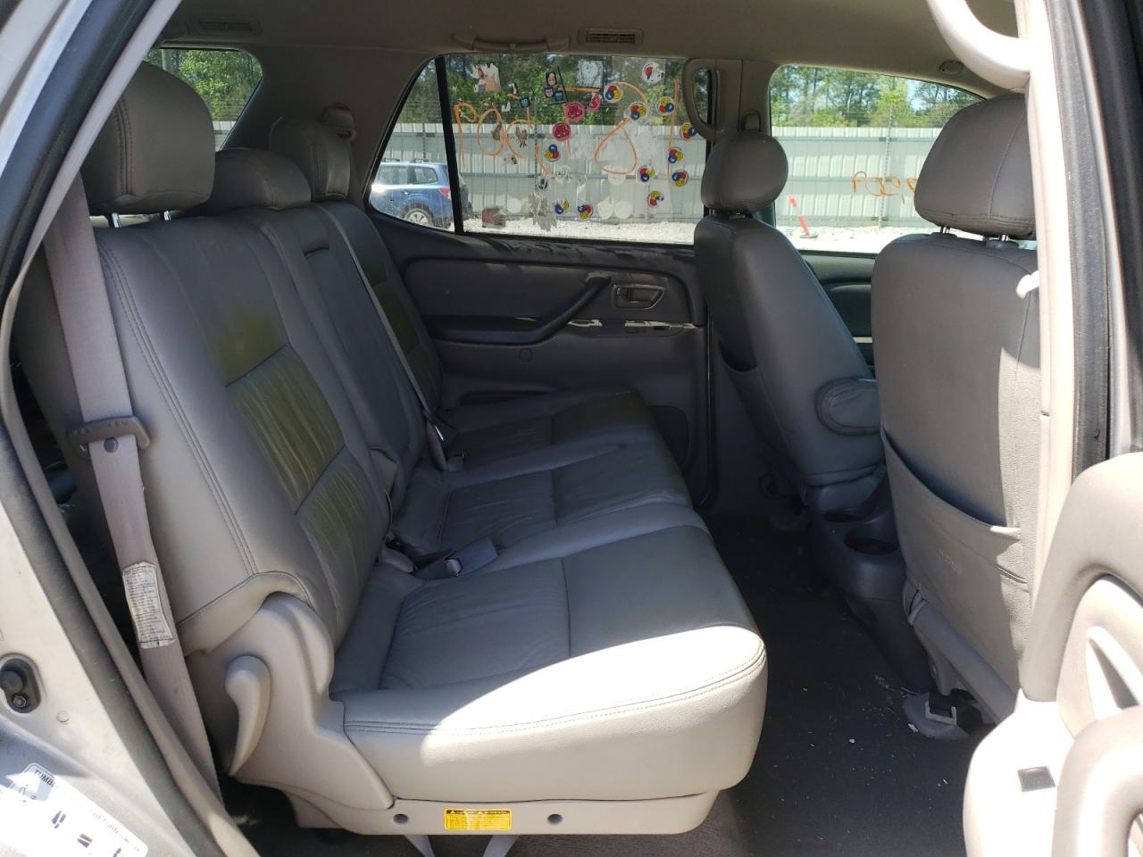 Photo 6 from auction – 2001 TOYOTA SEQUOIA SR with VIN 5TDZT34A61S054520