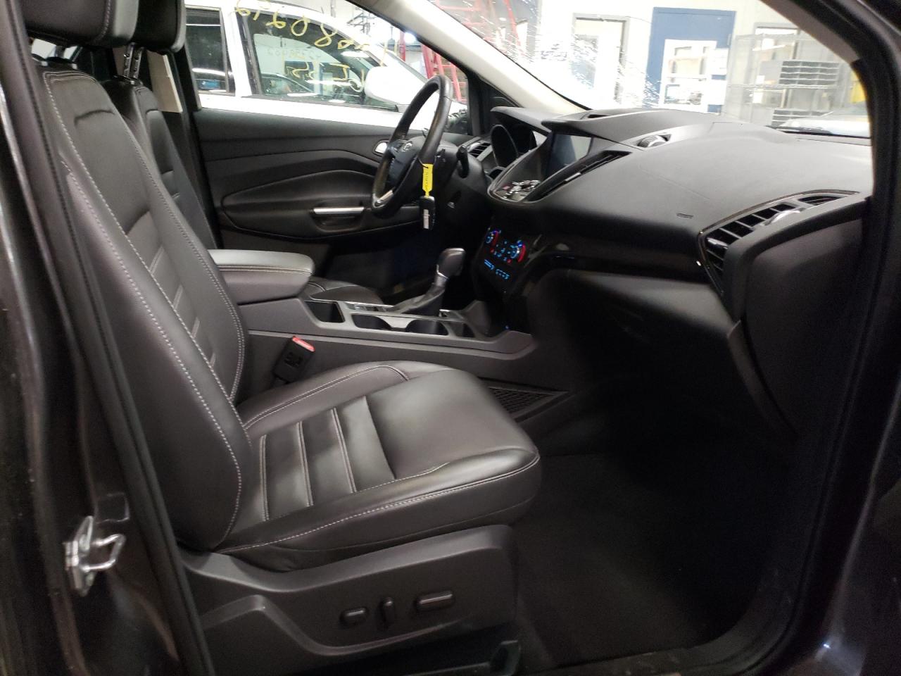 Photo 5 from auction – 2017 FORD ESCAPE TIT with VIN 1FMCU9JD5HUC82174