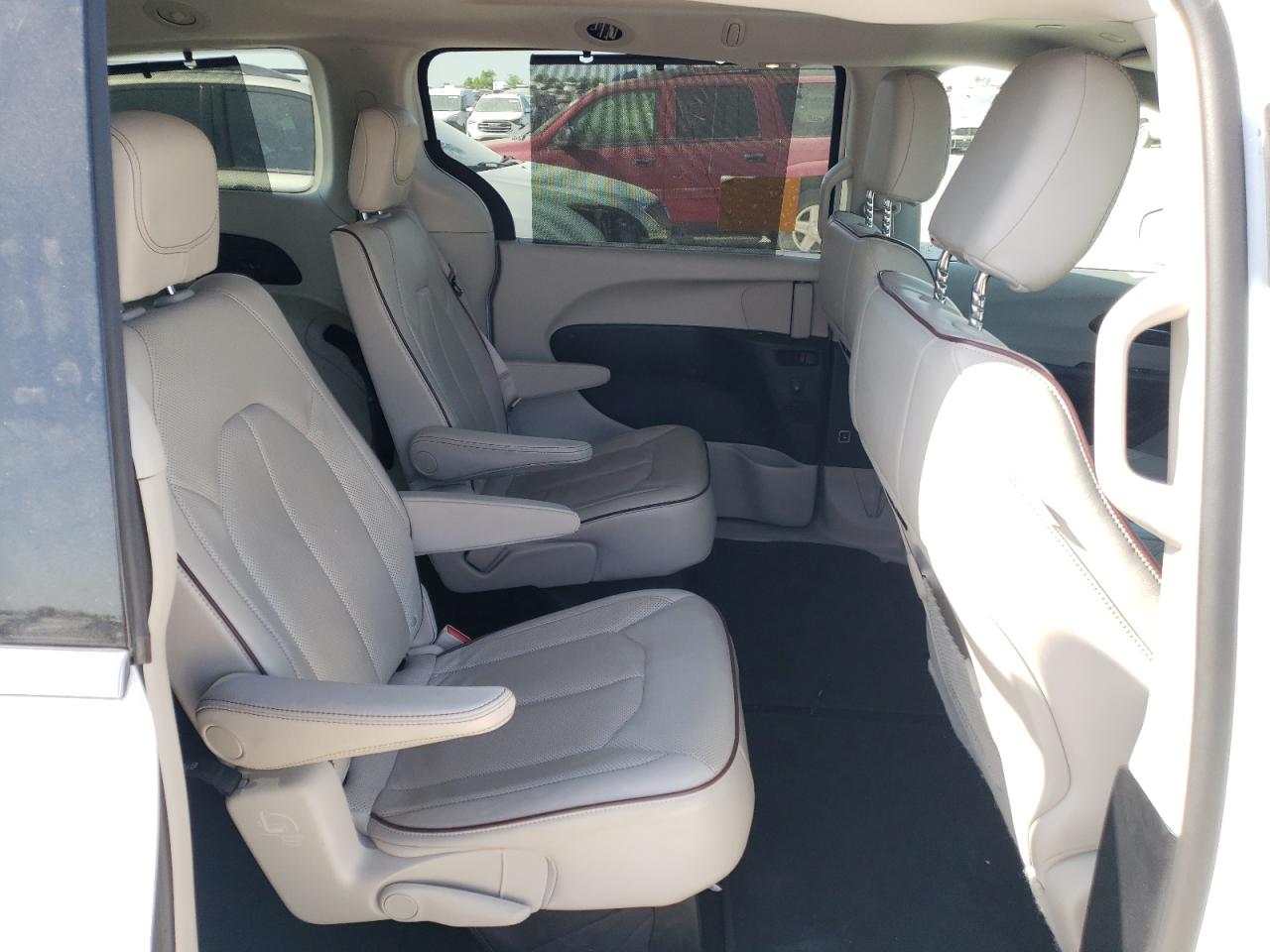 Photo 6 from auction – 2020 CHRYSLER PACIFICA L with VIN 2C4RC1GG3LR190166