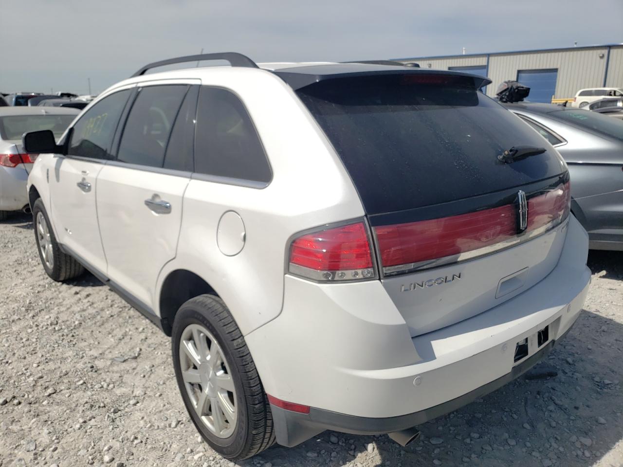 Photo 3 from auction – 2010 LINCOLN MKX with VIN 2LMDJ6JC6ABJ31623