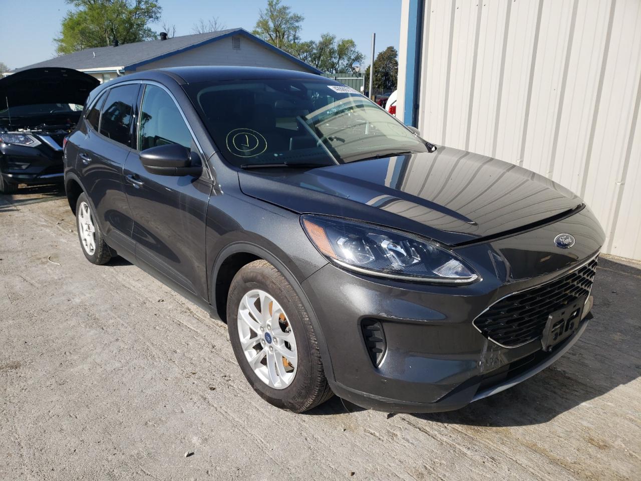 FORD ESCAPE SE 2020 with VIN 1FMCU0G61LUA33173 - Photo from auction