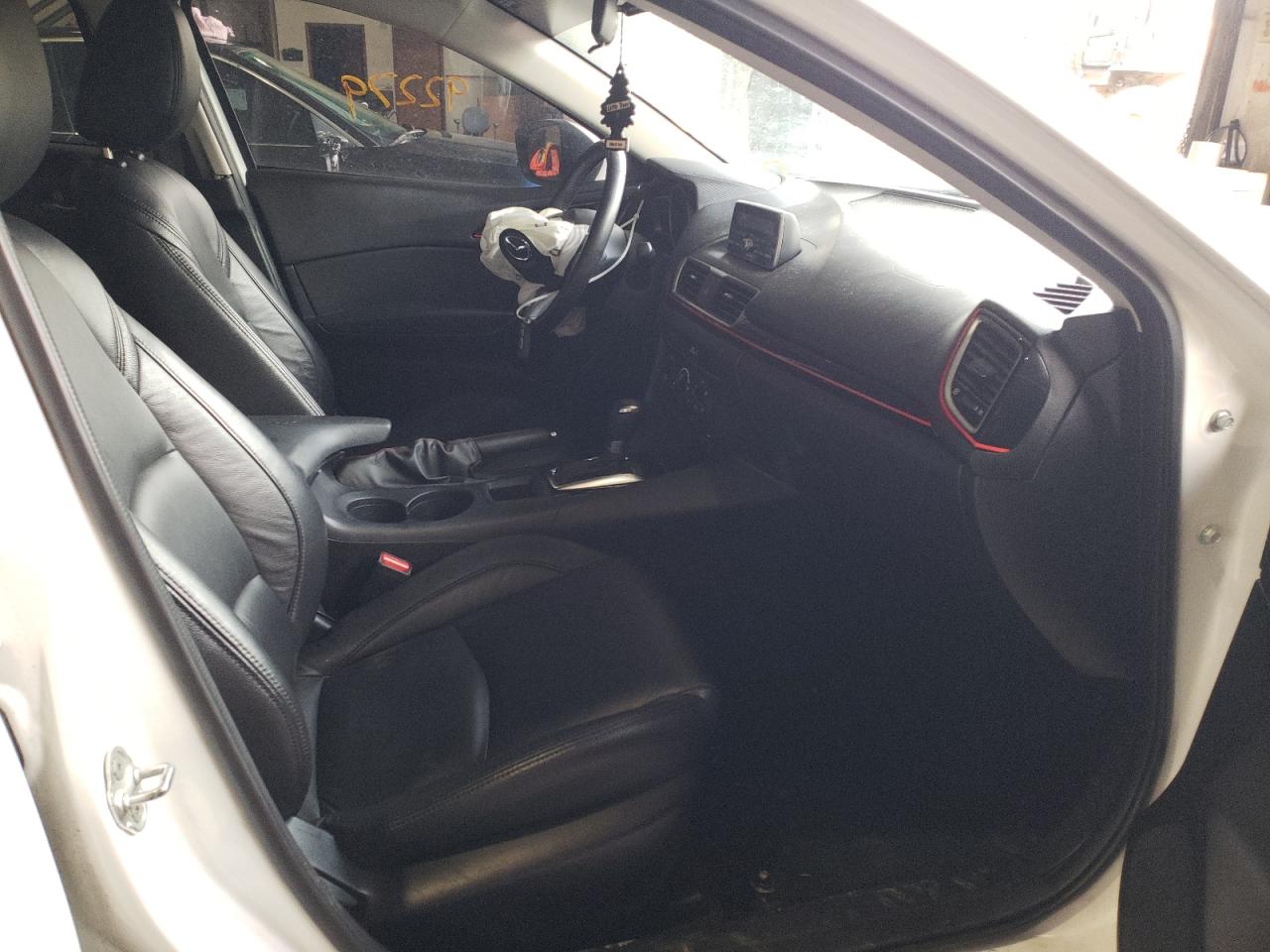 Photo 5 from auction – 2014 MAZDA 3 TOURING with VIN JM1BM1V72E1193004