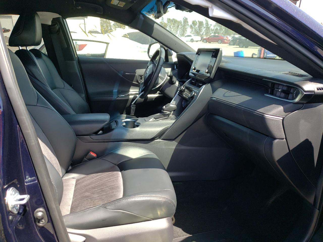 Photo 5 from auction – 2021 TOYOTA VENZA LE with VIN JTEAAAAH5MJ002754