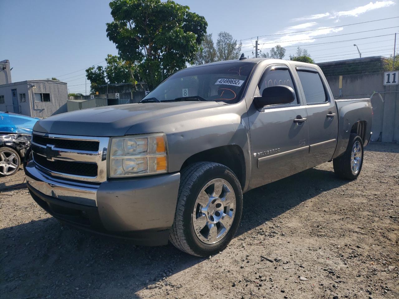 Photo 2 from auction – 2007 CHEVROLET SILVERADO with VIN 2GCEC13C671718398