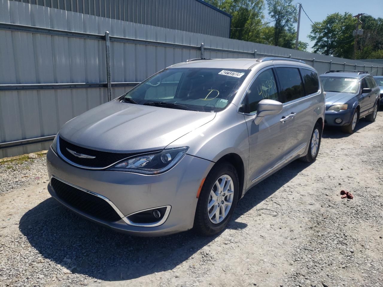 Photo 2 from auction – 2020 CHRYSLER PACIFICA T with VIN 2C4RC1BG2LR205005