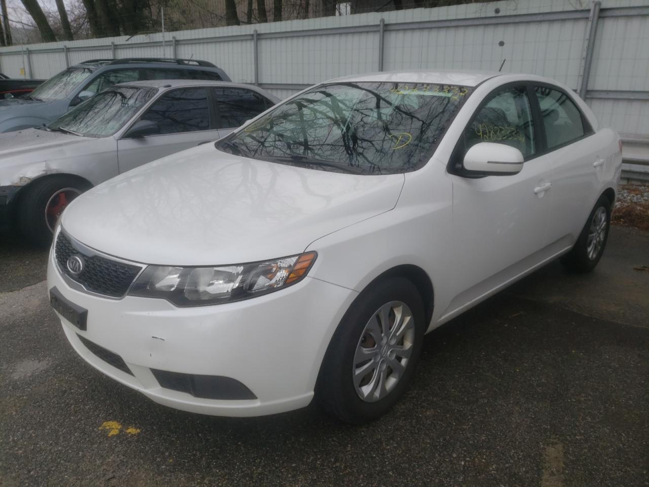 Photo 2 from auction – 2011 KIA FORTE EX with VIN KNAFU4A22B5380340