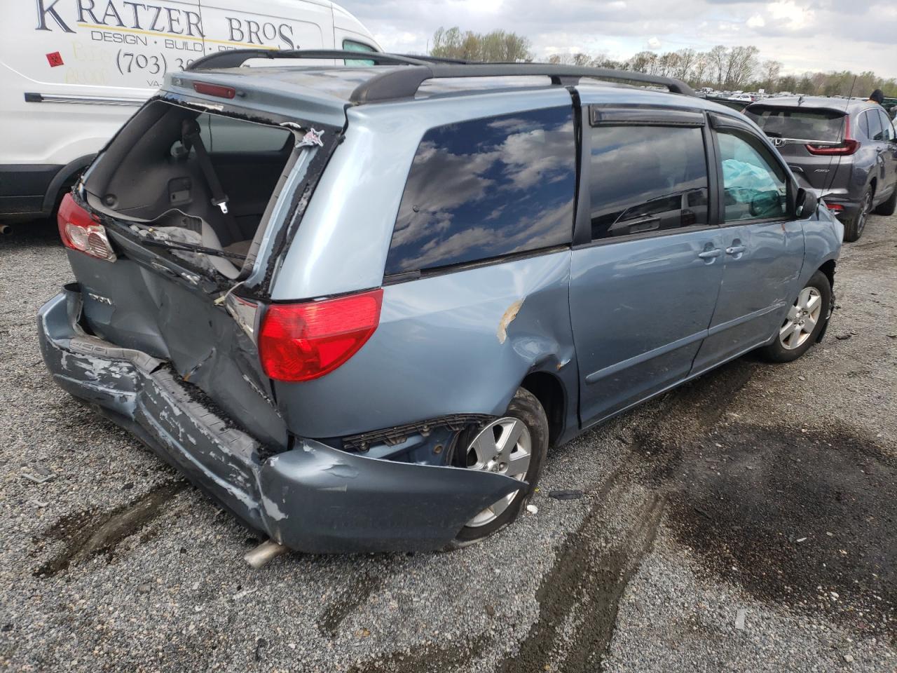 Photo 4 from auction – 2007 TOYOTA SIENNA CE with VIN 5TDZK23C57S034137