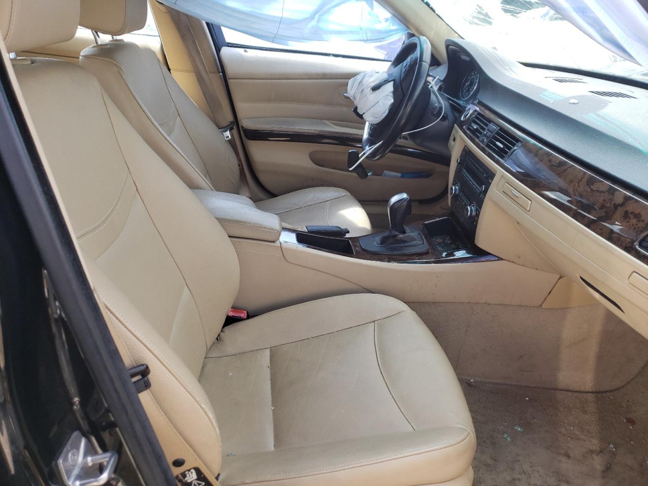 Photo 5 from auction – 2010 BMW 328I with VIN WBAPK7C57AA459933