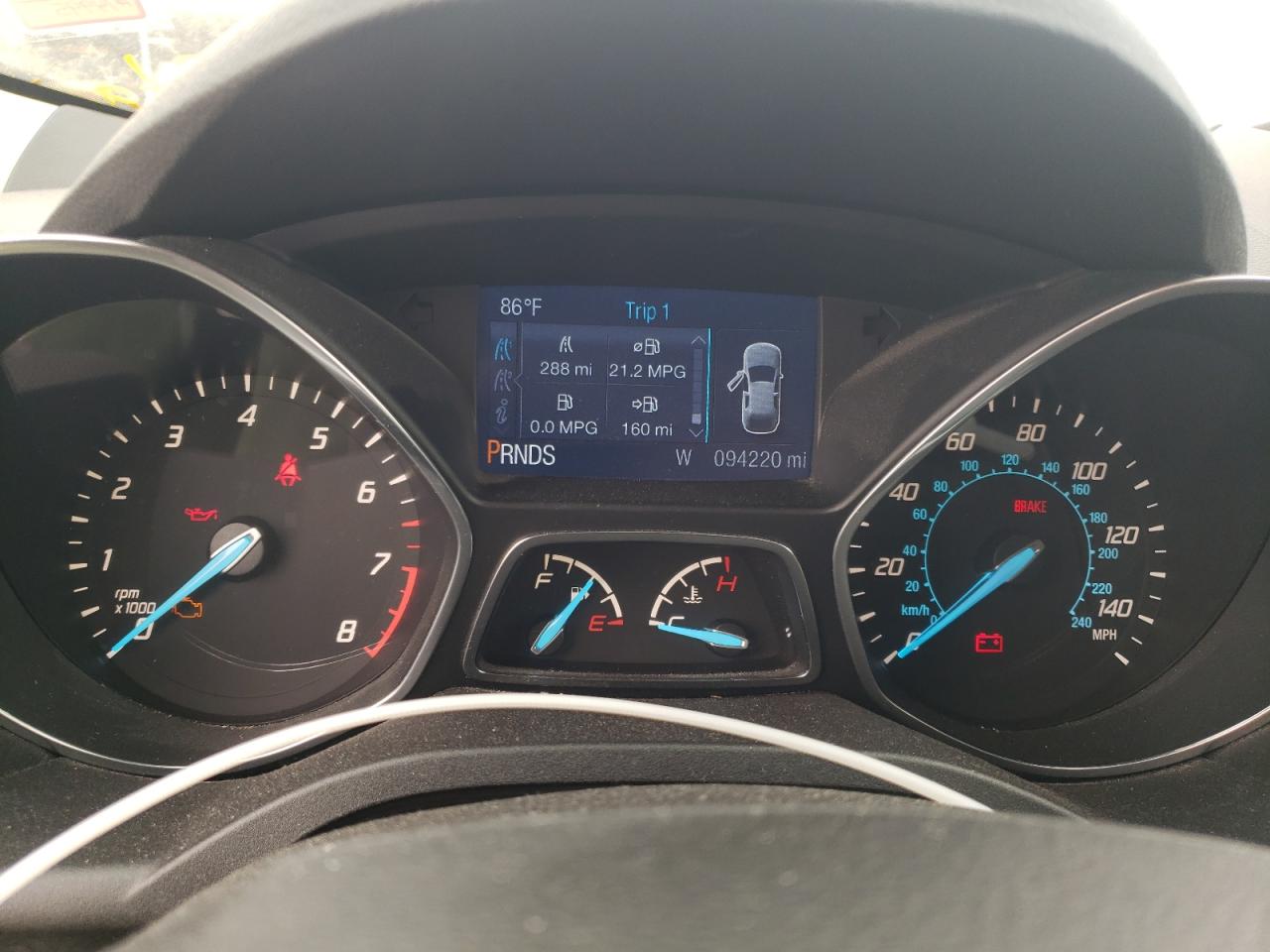 Photo 8 from auction – 2014 FORD ESCAPE SE with VIN 1FMCU9GX5EUD01254