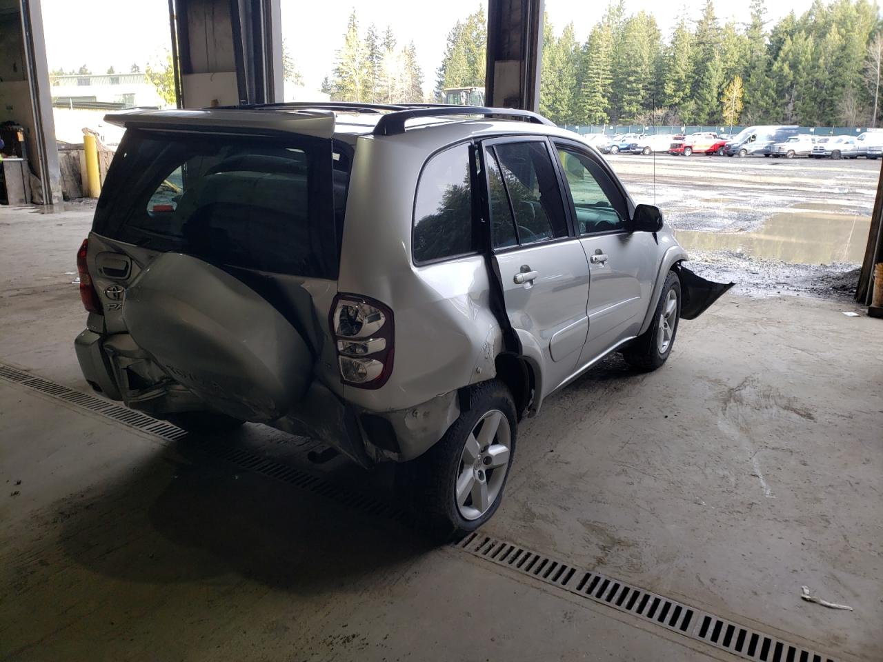 Фото 4 с аукциона – 2005 TOYOTA RAV4 с VIN JTEHD20V856046528