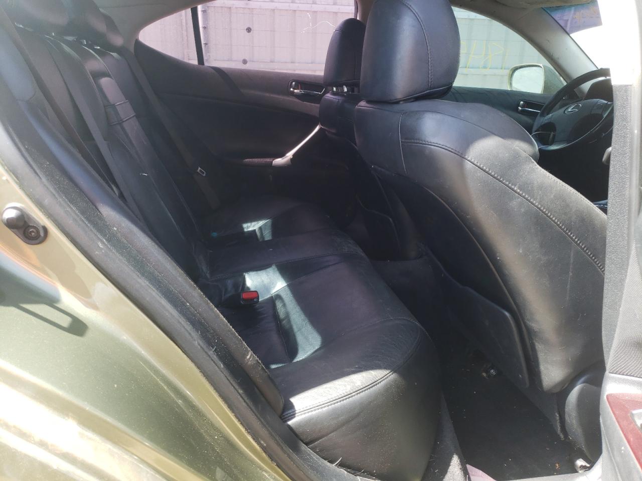 Photo 6 from auction – 2006 LEXUS IS 250 with VIN JTHCK262762005820