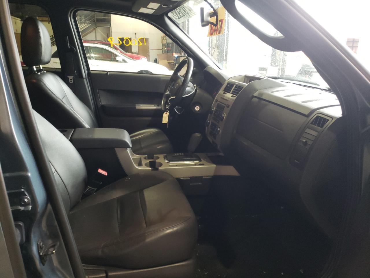 Photo 5 from auction – 2011 FORD ESCAPE XLT with VIN 1FMCU9D76BKB14634