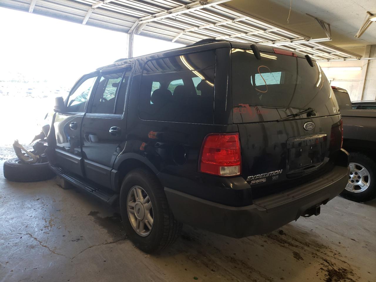 Photo 3 from auction – 2004 FORD EXPEDITION with VIN 1FMPU15LX4LB09805
