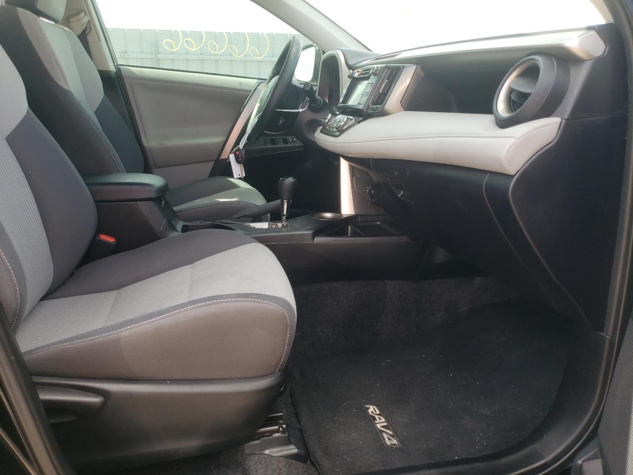 Photo 5 from auction – 2013 TOYOTA RAV4 XLE with VIN 2T3RFREV5DW105116