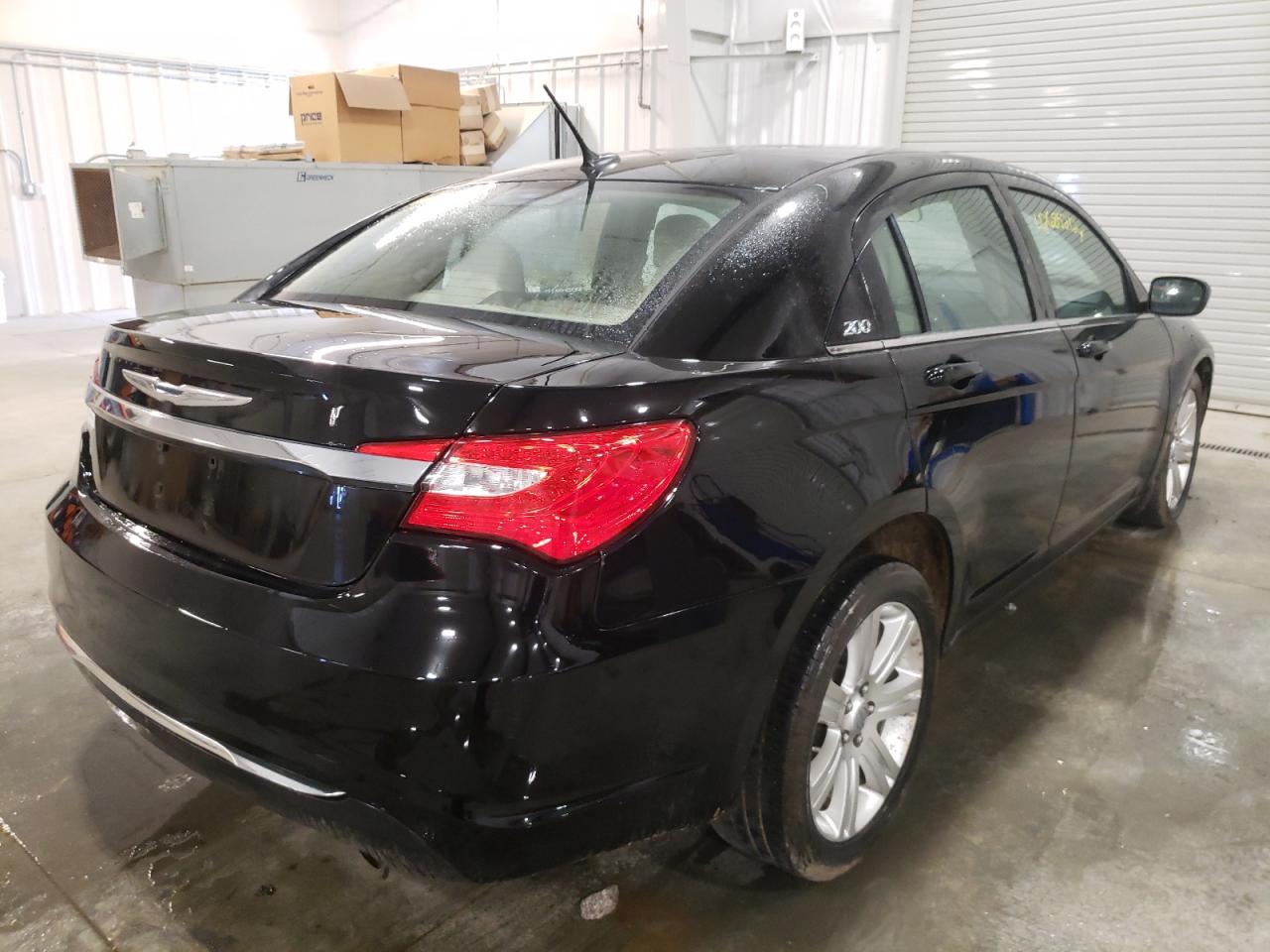 Photo 4 from auction – 2011 CHRYSLER 200 TOURIN with VIN 1C3BC1FB1BN576351