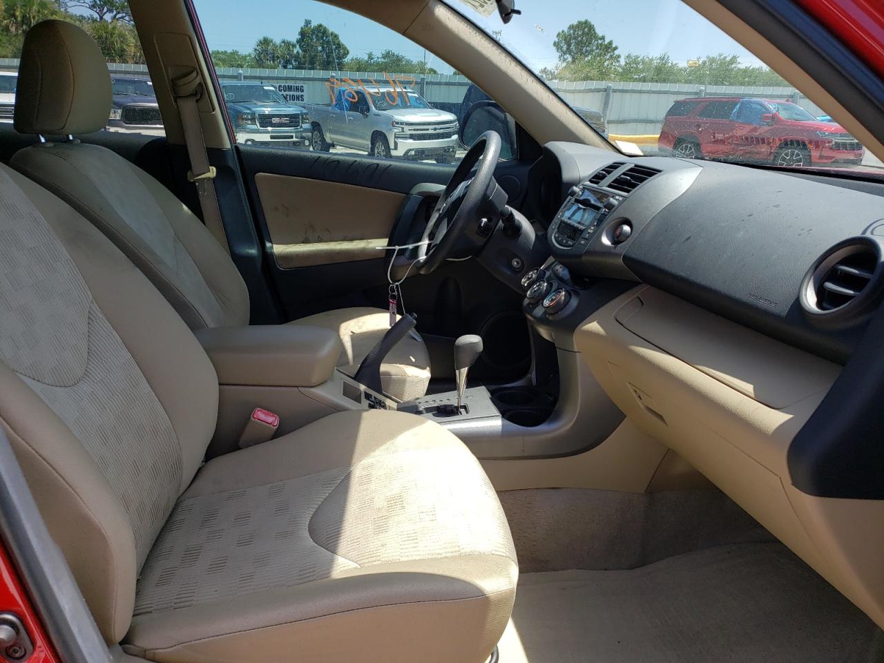 Photo 5 from auction – 2010 TOYOTA RAV4 with VIN 2T3ZF4DV8AW022862