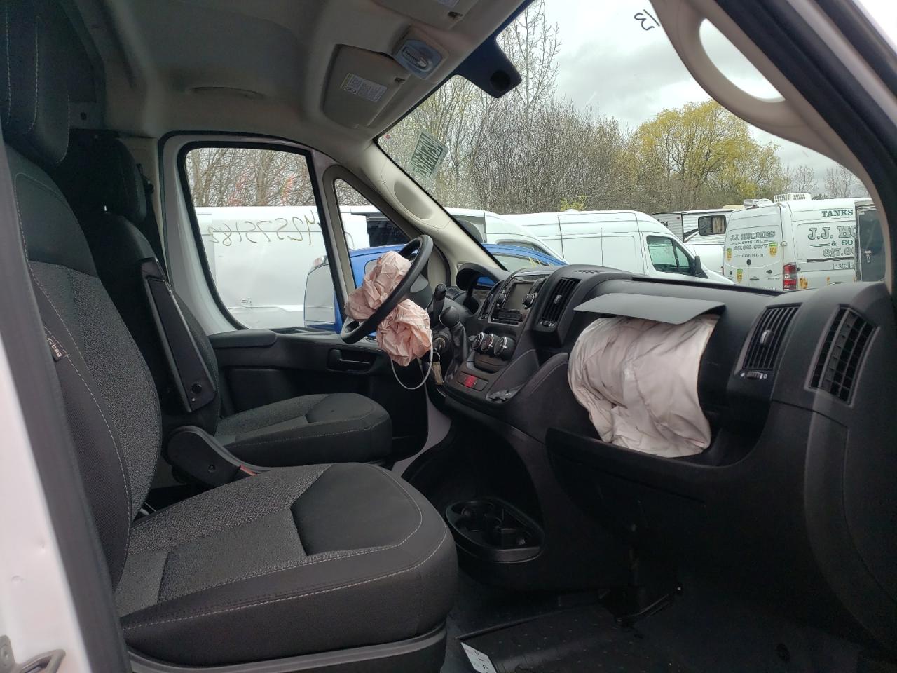Photo 5 from auction – 2019 RAM PROMASTER with VIN 3C6TRVCG9KE539355