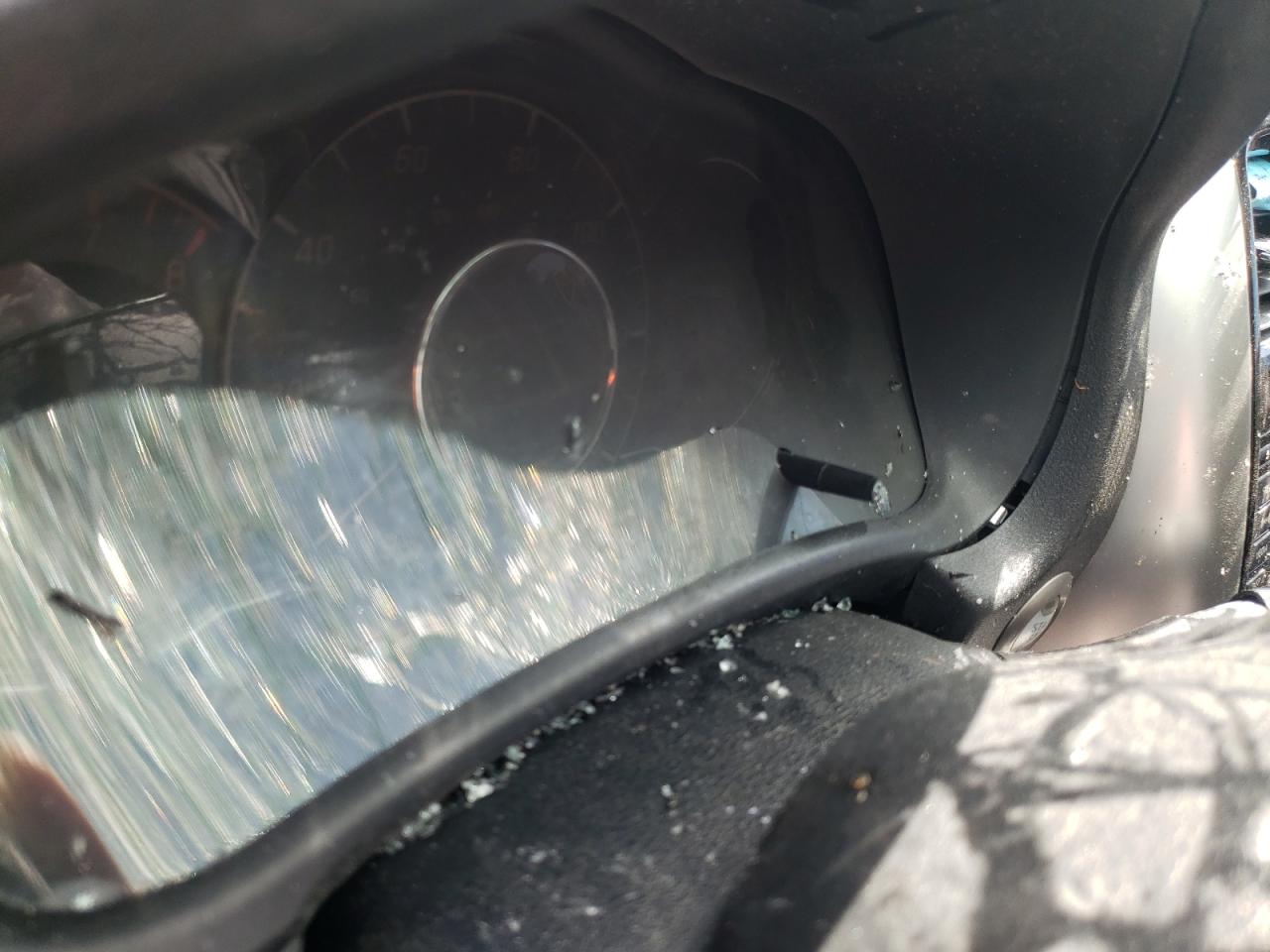 Photo 8 from auction – 2015 NISSAN VERSA NOTE with VIN 3N1CE2CP2FL363773