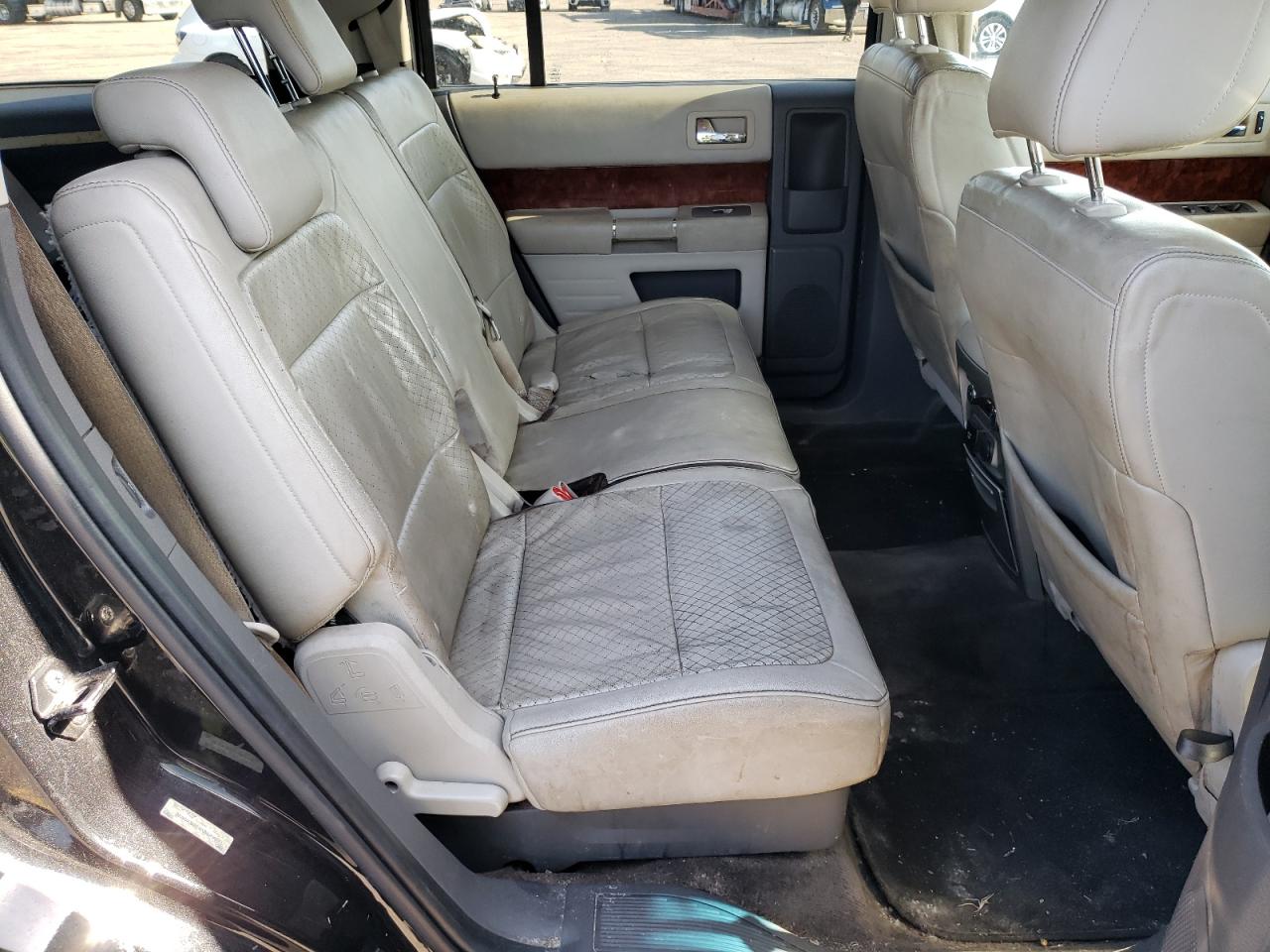 Photo 6 from auction – 2010 FORD FLEX LIMIT with VIN 2FMGK5DC4ABA49871