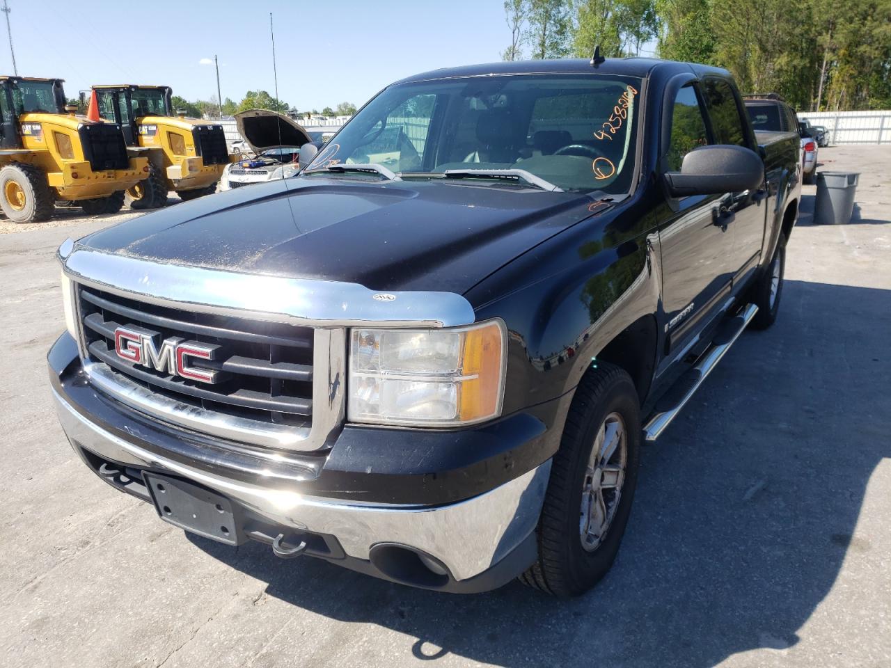Photo 2 from auction – 2008 GMC SIERRA K15 with VIN 2GTEK13M281114604