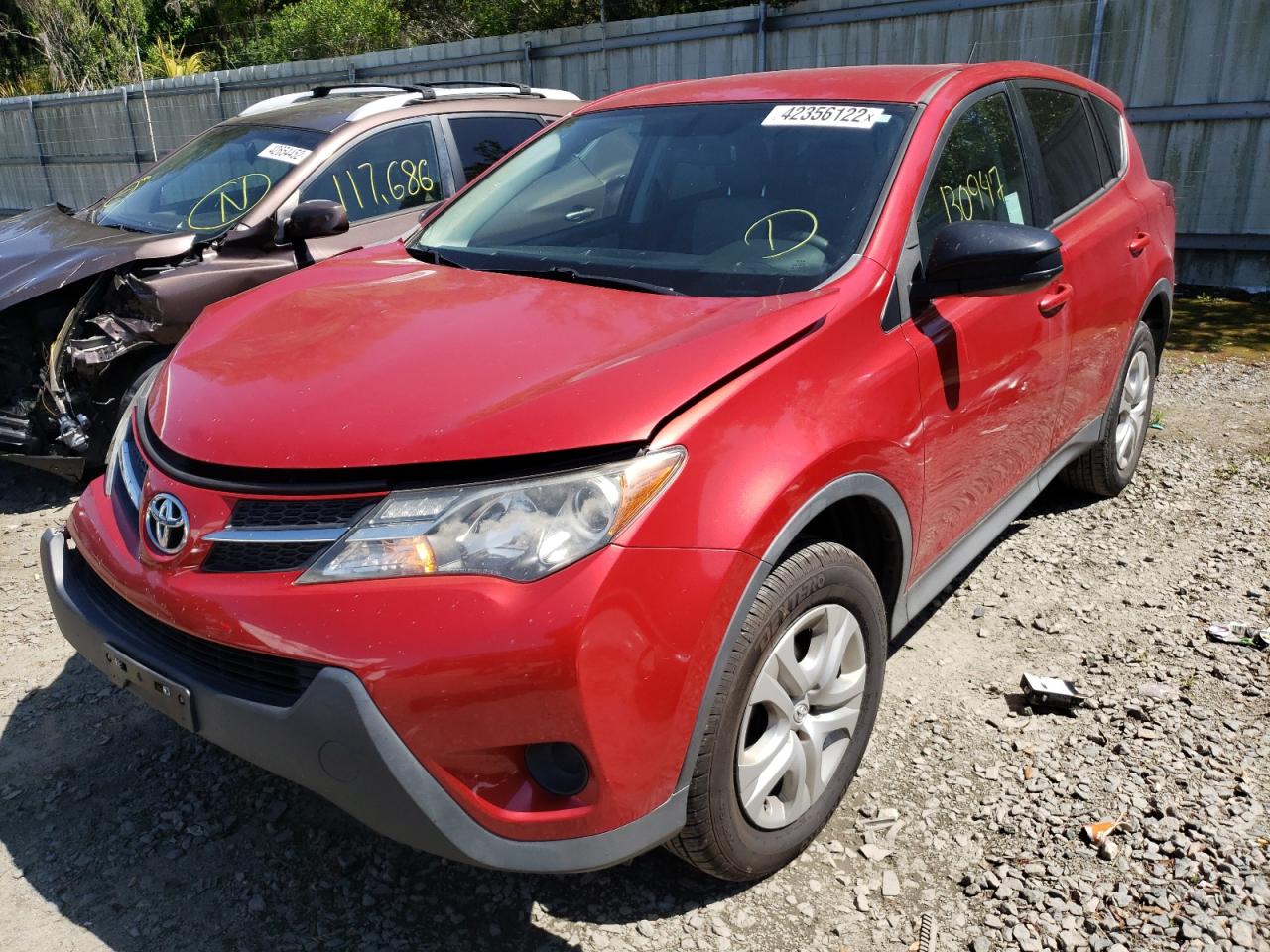 Photo 2 from auction – 2015 TOYOTA RAV4 LE with VIN 2T3ZFREV3FW137954