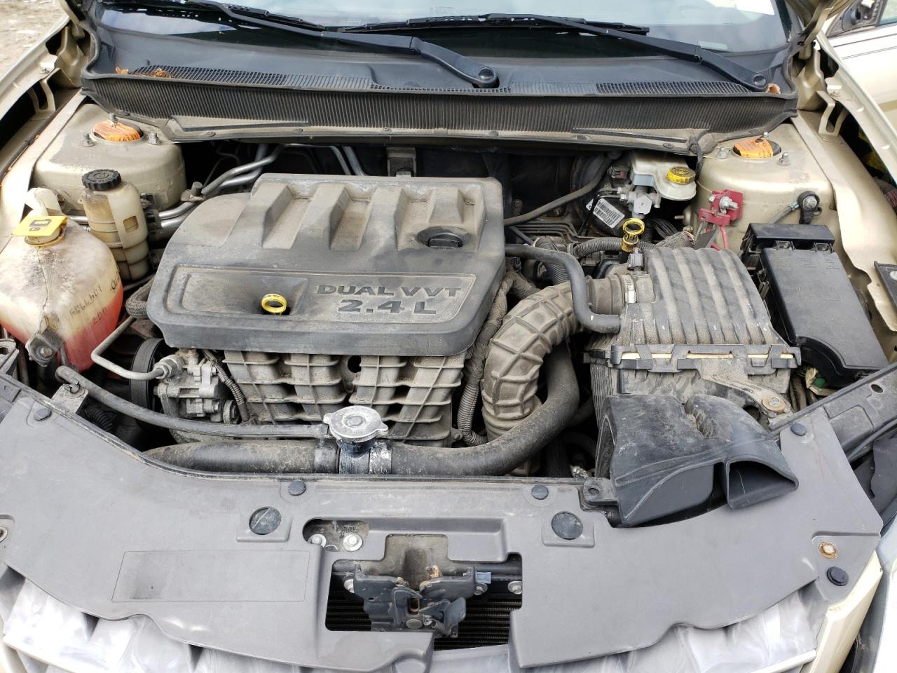 Photo 7 from auction – 2010 CHRYSLER SEBRING TO with VIN 1C3CC4FB2AN139981