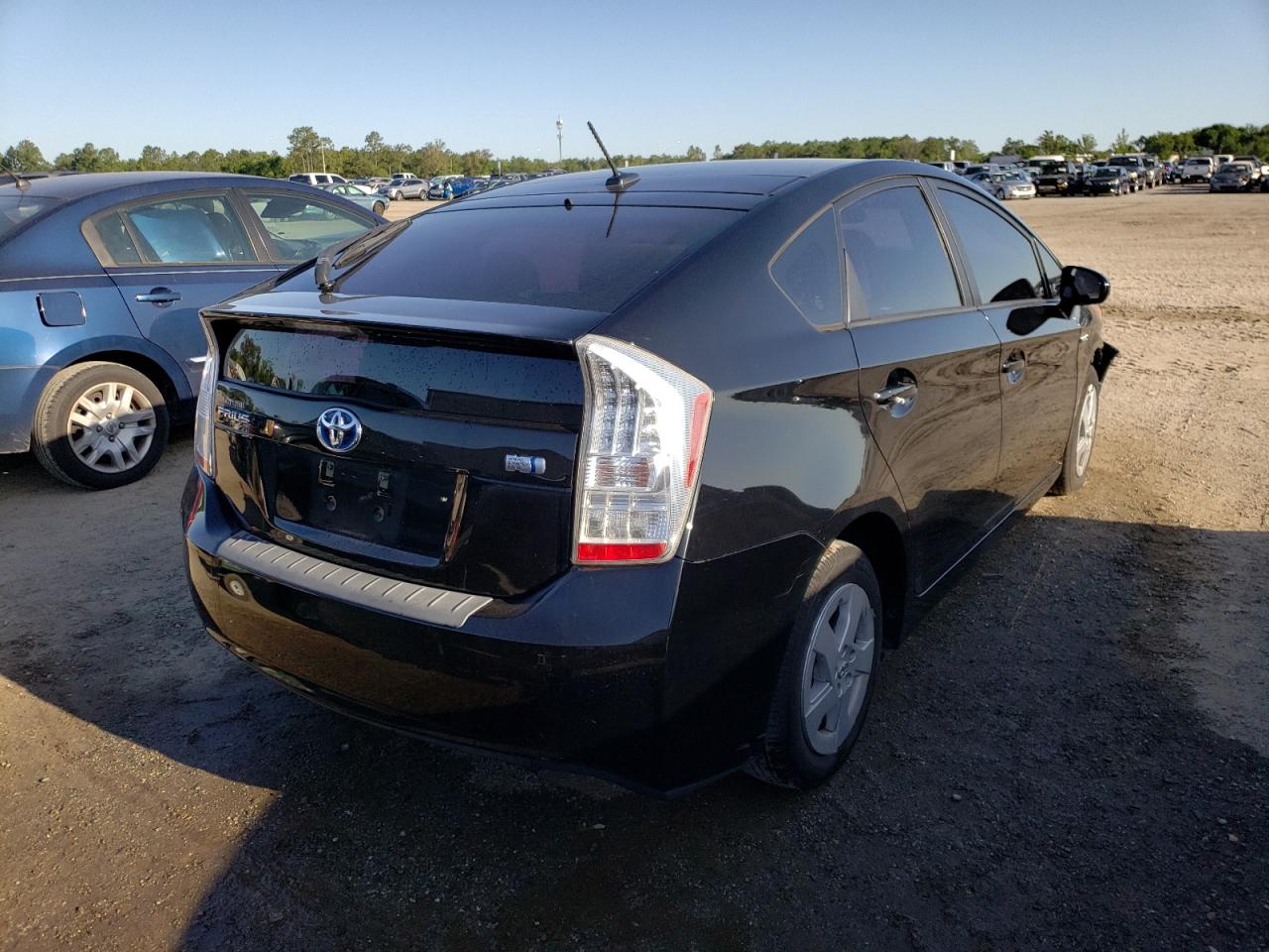 Photo 4 from auction – 2011 TOYOTA PRIUS with VIN JTDKN3DU9B5338348