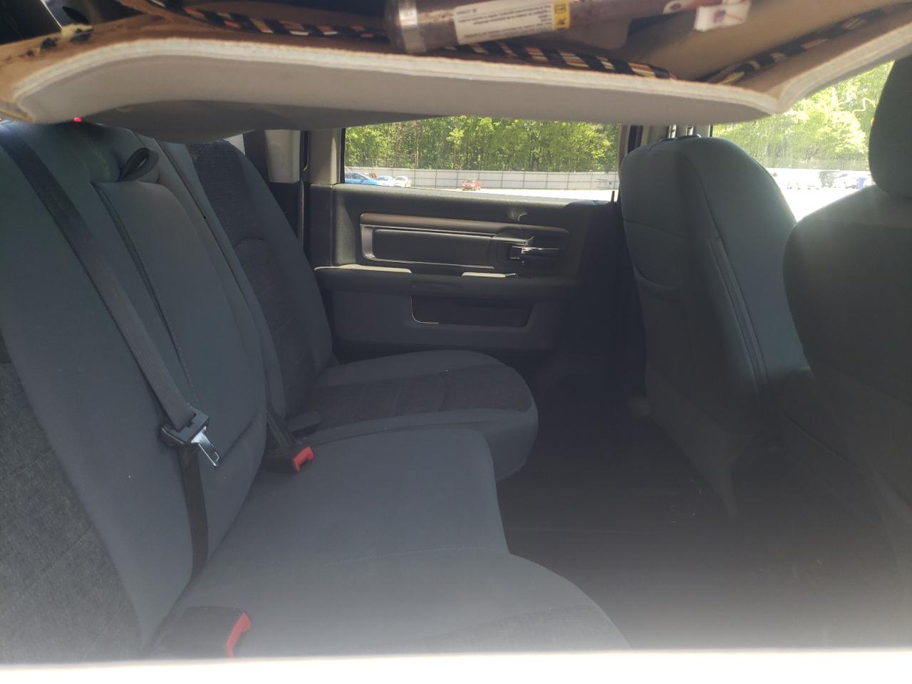 Photo 6 from auction – 2016 RAM 1500 SLT with VIN 1C6RR7LG4GS408084