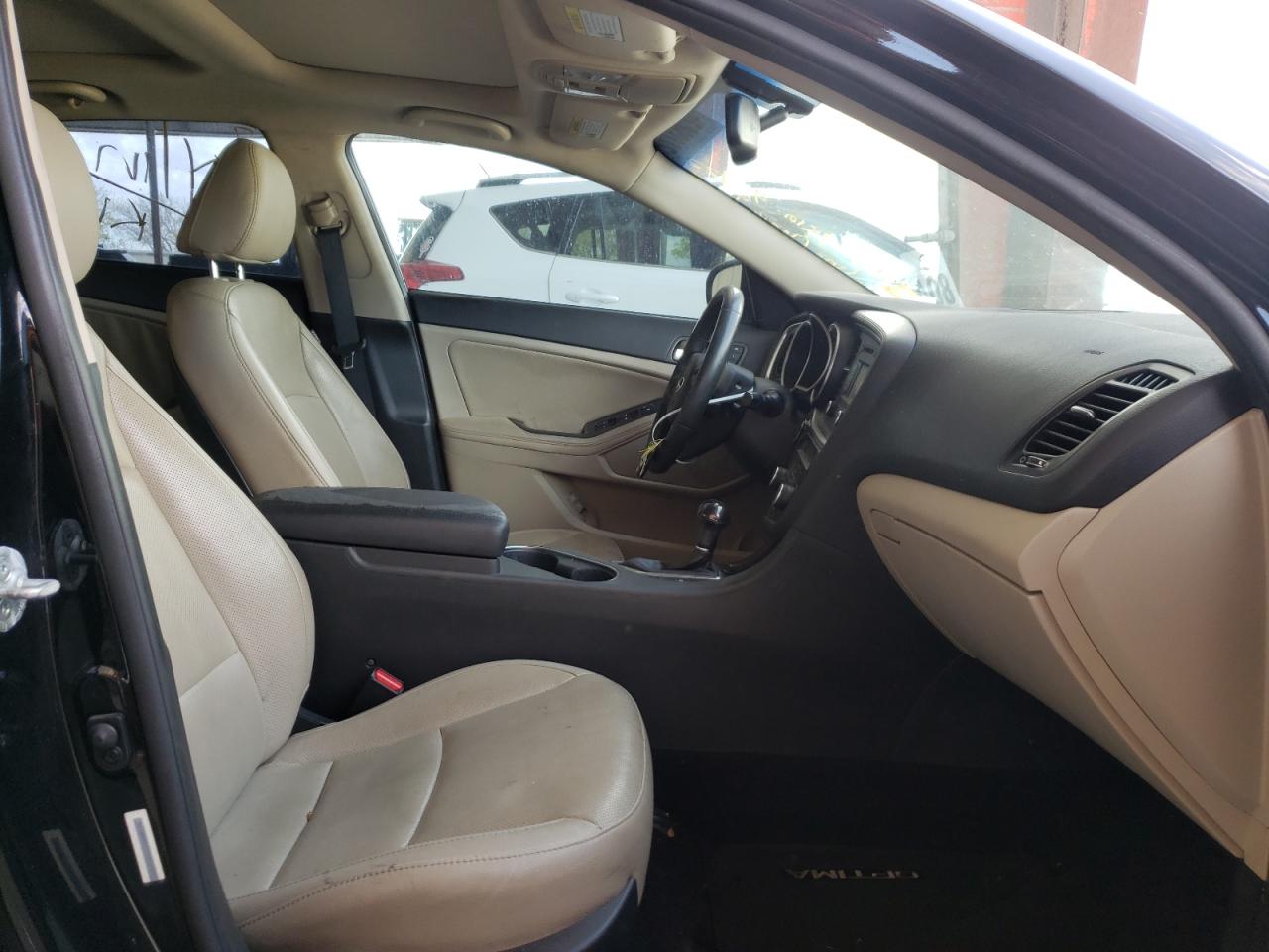 Photo 5 from auction – 2015 KIA OPTIMA EX with VIN 5XXGN4A75FG452522