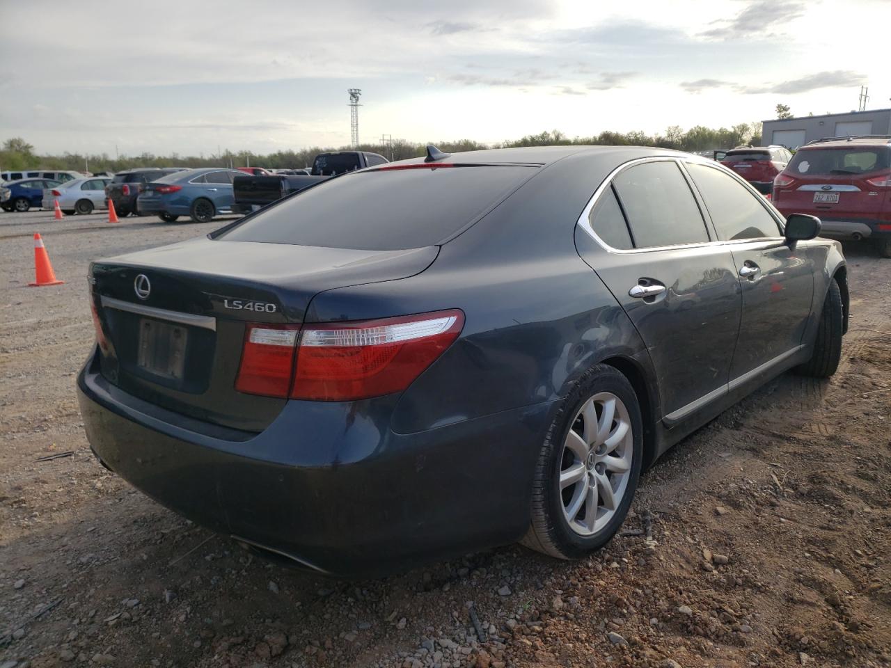 Photo 4 from auction – 2007 LEXUS LS 460 with VIN JTHBL46F675015357