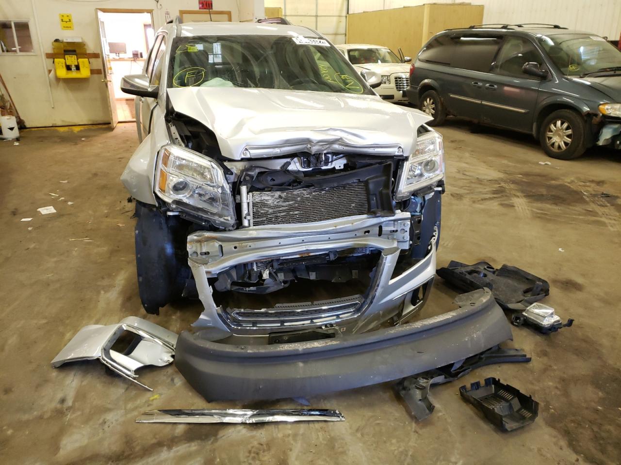Photo 9 from auction – 2016 GMC TERRAIN SL with VIN 2GKFLUE37G6133436