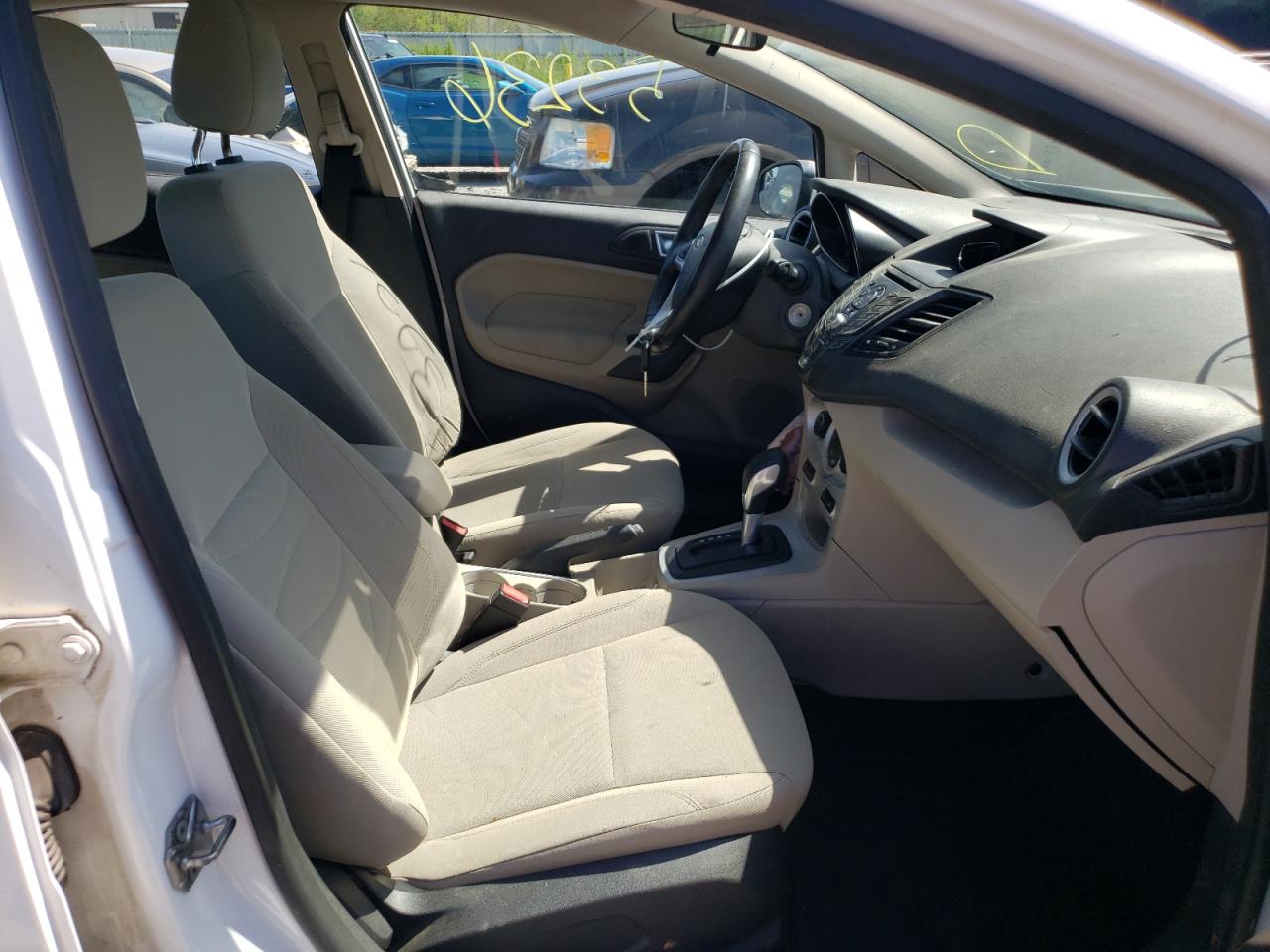 Photo 5 from auction – 2016 FORD FIESTA SE with VIN 3FADP4BJ0GM156014