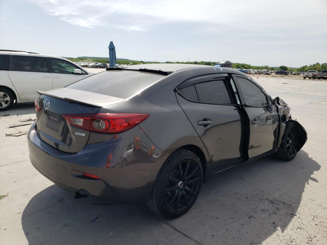 Photo 4 from auction – 2017 MAZDA 3 SPORT with VIN 3MZBN1U76HM108412