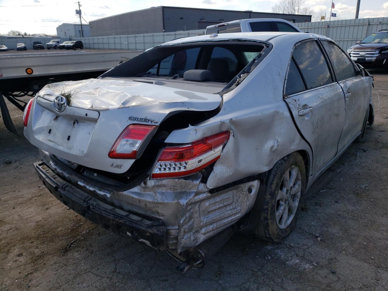 Photo 4 from auction – 2011 TOYOTA CAMRY BASE with VIN 4T1BF3EK1BU769794