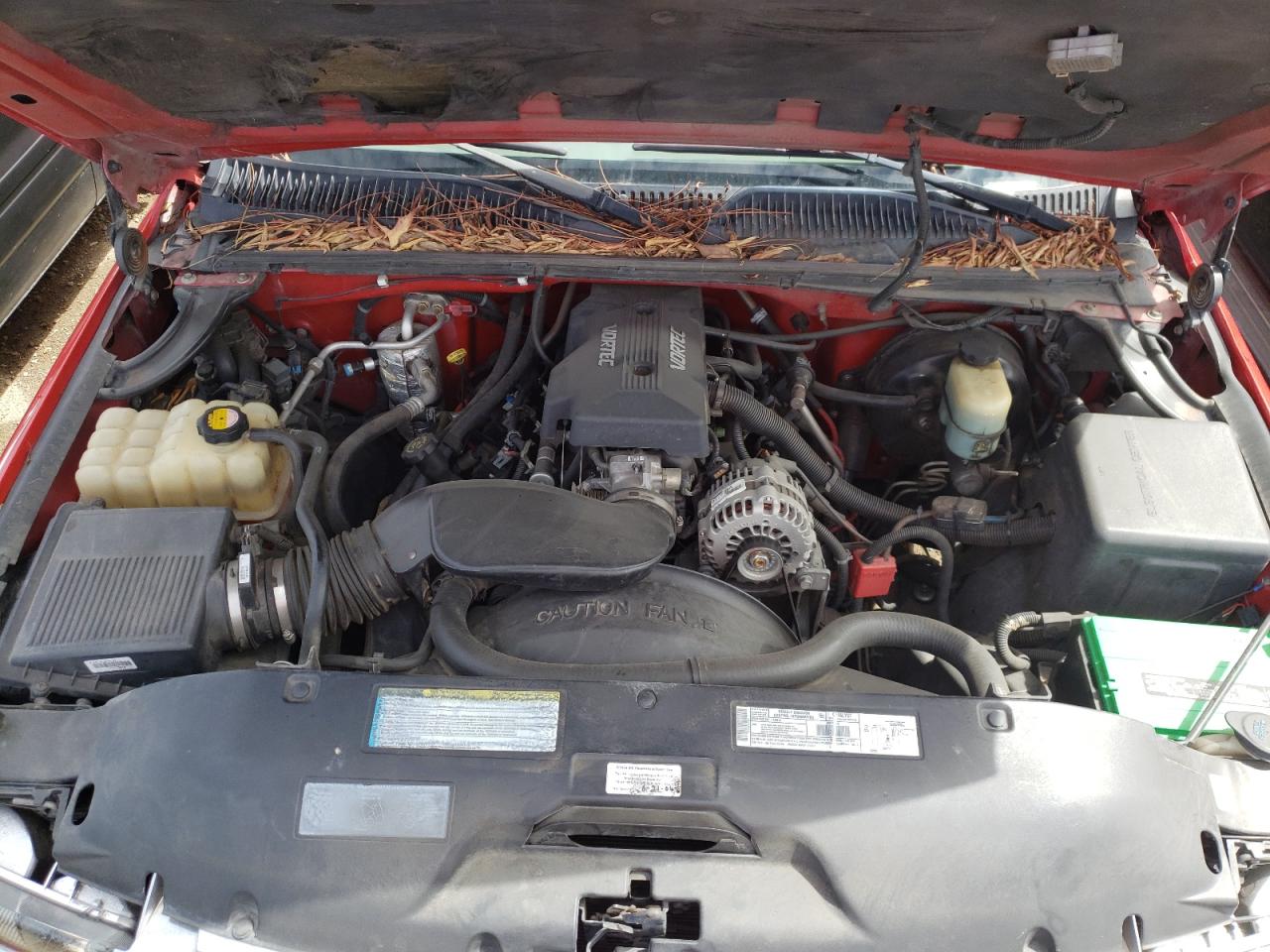 Photo 7 from auction – 2000 CHEVROLET SILVERADO with VIN 1GCEC14V2YZ342355