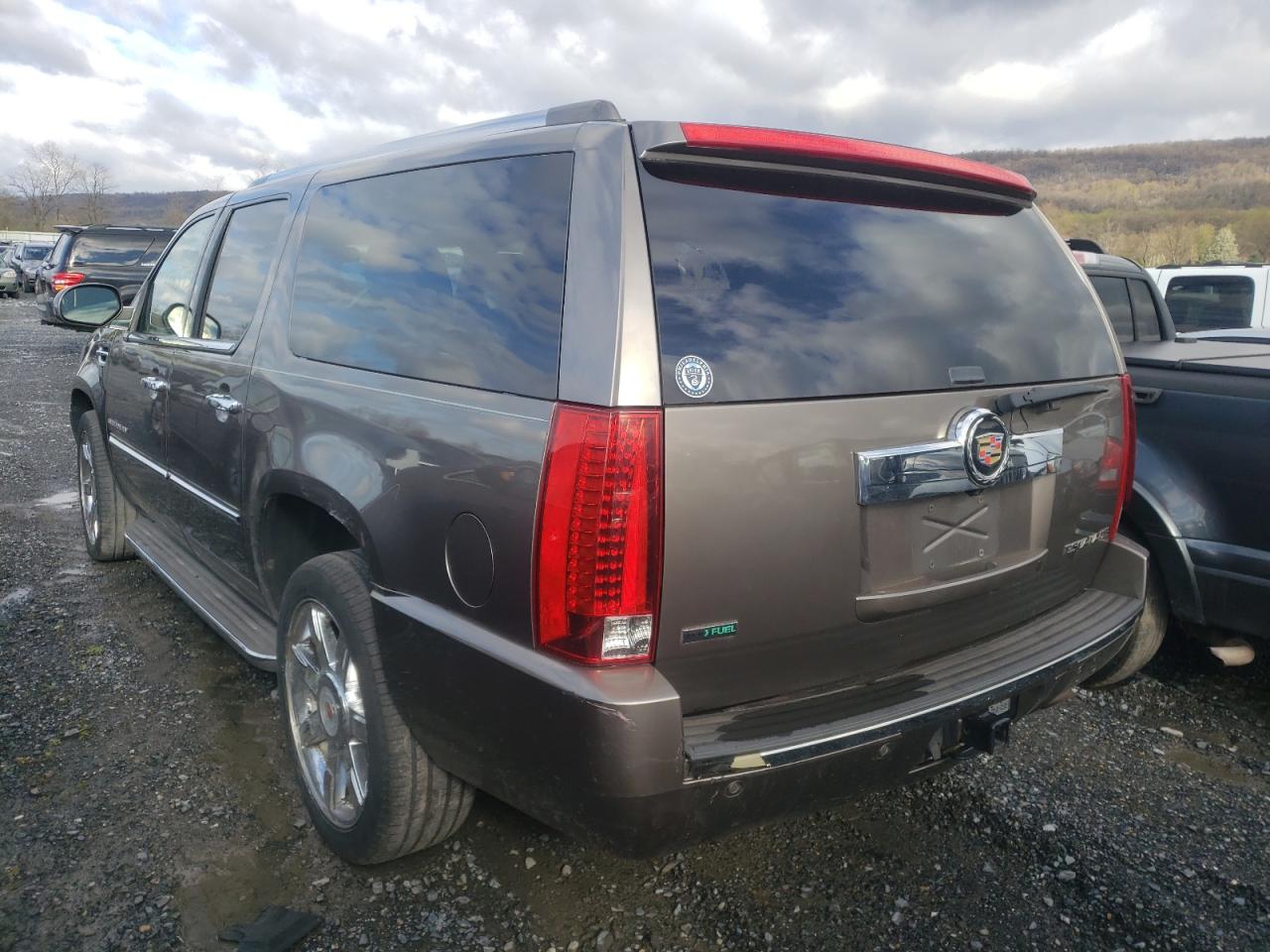 Photo 3 from auction – 2011 CADILLAC ESCALADE E with VIN 1GYS4HEF0BR178945