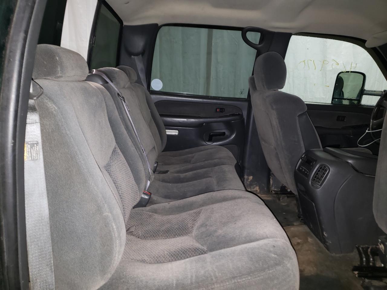 Photo 6 from auction – 2003 CHEVROLET SILVERADO with VIN 1GCHK23U53F177507