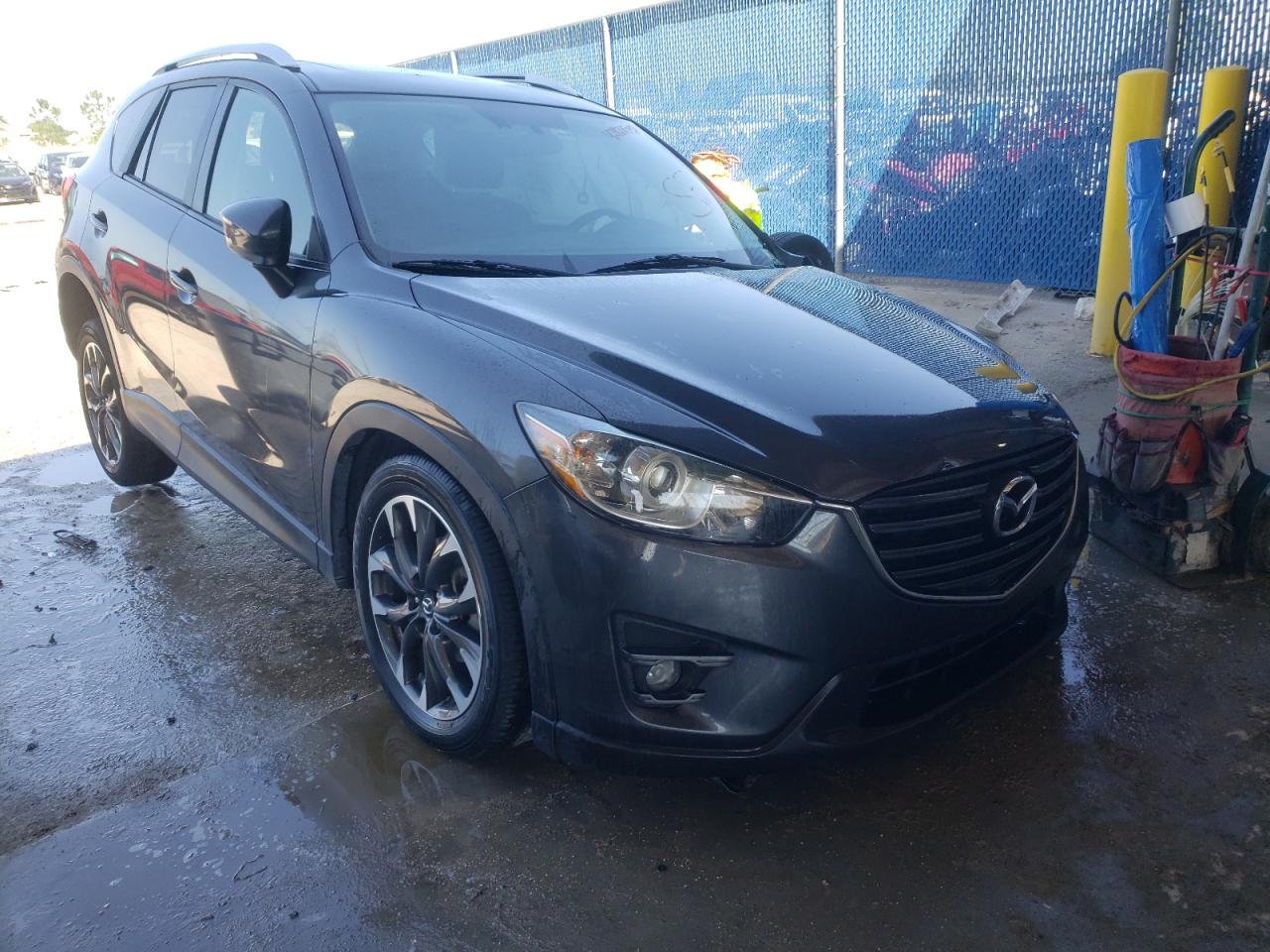 MAZDA CX-5 GT 2016 with VIN JM3KE2DY8G0735784 - Photo from auction