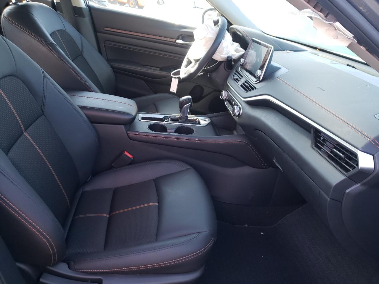 Photo 5 from auction – 2021 NISSAN ALTIMA SR with VIN 1N4BL4CV0MN393544