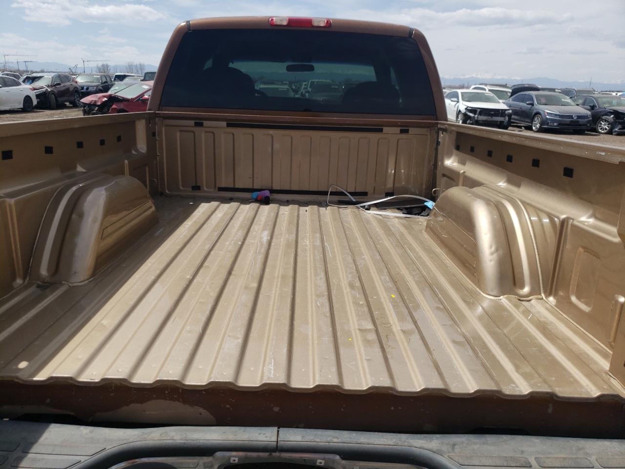Photo 6 from auction – 2001 CHEVROLET SILVERADO with VIN 1GCEK19T71E183405