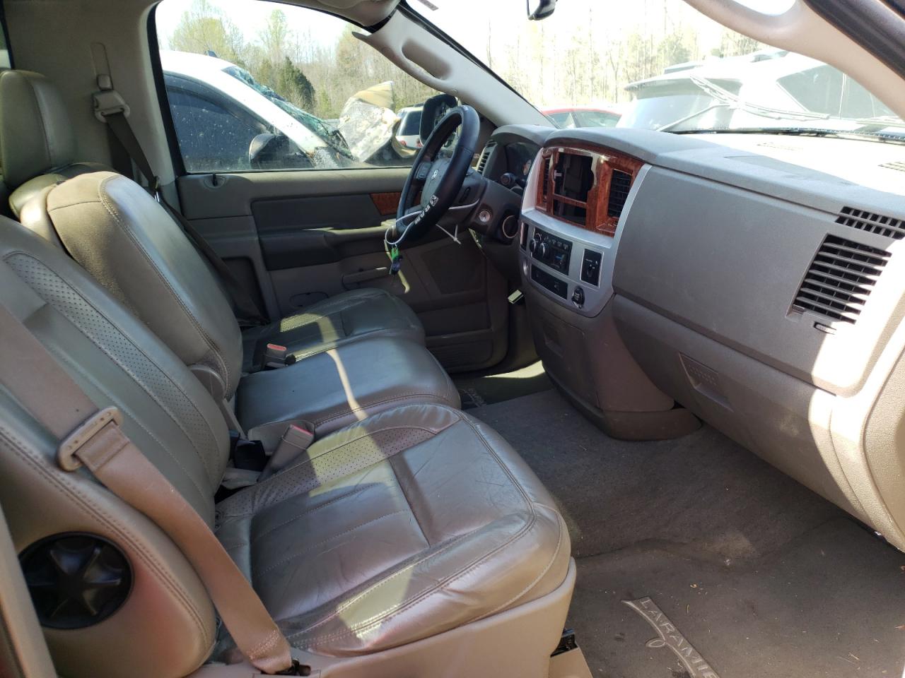 Photo 5 from auction – 2006 DODGE RAM 1500 S with VIN 1D7HA16216J242108